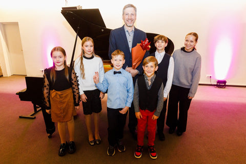 A new digital sheet music collection featuring piano pieces for children – "Diskoteka"